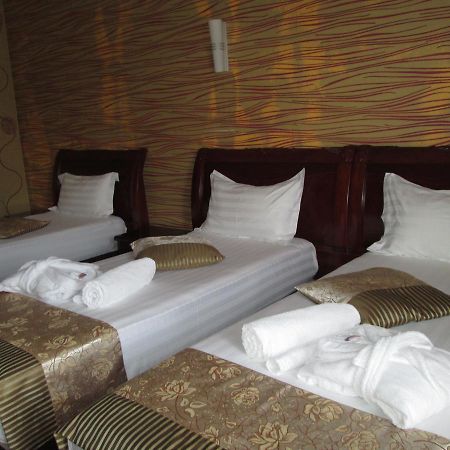 Hotel Vanilla 巴统 外观 照片